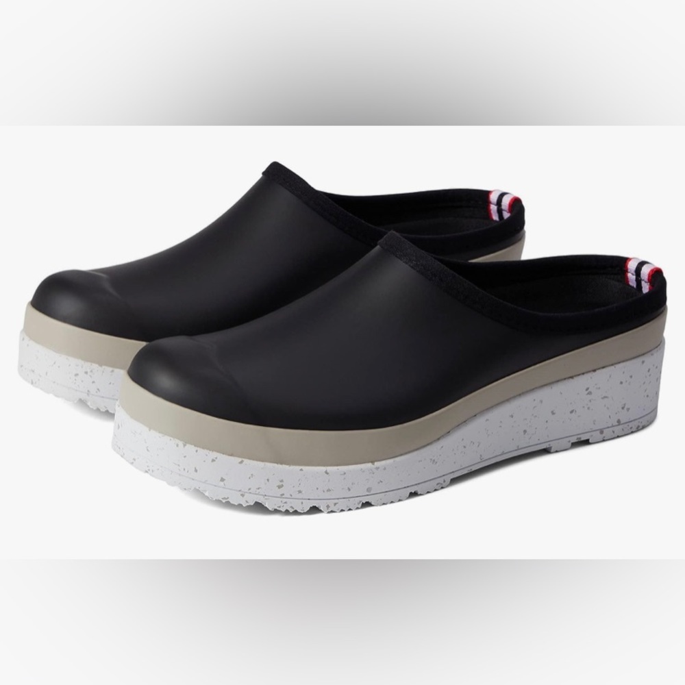 Hunter Women’s Play Black & White sole Clogs, NWOT, Size 10.